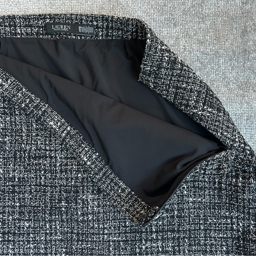Lauren Ralph Lauren Women’s Black and White Bouclé Pencil Miniskirt, Size 18W - Picture 9 of 16